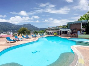 Royal Crown Hotel & Palm Spa Resort