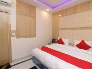 Check In Room Chuna Mandi