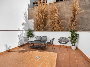 Limehome Granada Calle Sta. Ana