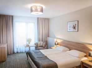 Mercure Wiazowna Brant