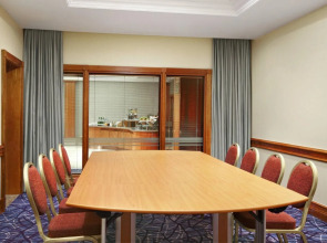 Sheraton Skyline Hotel London Heathrow