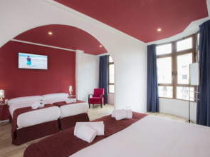 Casual Vintage Valencia Hotel