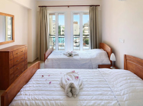 St Nicolas Elegant Residence