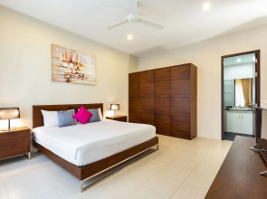 Tropical Holiday 2BR Pool Villa Greens 9