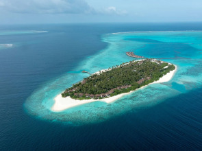 Avani+ Fares Maldives Resort