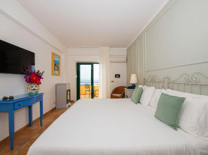Baia Taormina Hotel