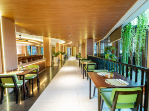 Cross Vibe Paasha Atelier Bali Kuta