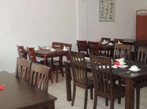 Reef Holiday Apartments