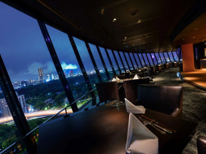 Hotel New Otani Tokyo, The Main