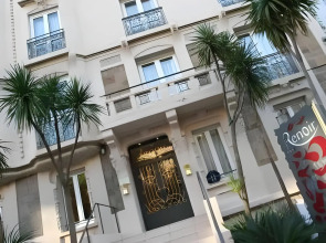 Hotel Renoir