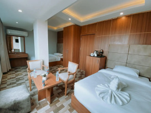 Nine Pyramids View Hotel