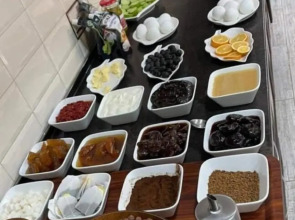 Отель Aura Plaza