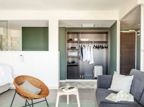 AQUA Hotel Bertran Park