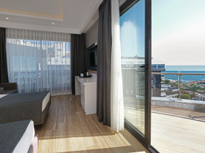 Kaila Beach Hotel - All Inclusive