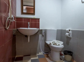 Porterhouse Beach Hotel