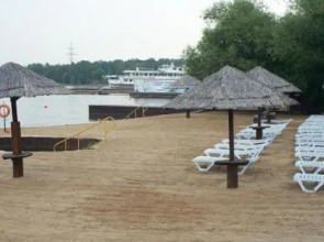 Адмирал Яхт-клуб