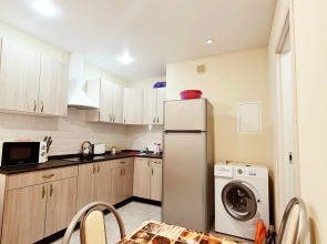 Апартаменты на проезде Лакина 10