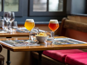 L'Hermitage Gantois, Autograph Collection