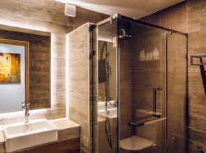 15 Palms Beach Resort