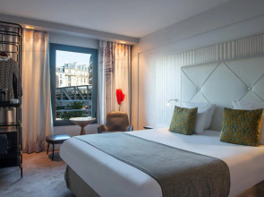 Le Parisis Paris Tour Eiffel