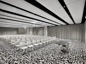 TRIBE Budapest Airport