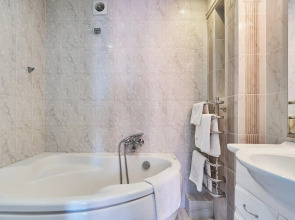 Апартаменты Петровские на улице Савиных