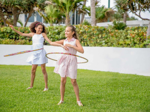 Trump International Beach Resort