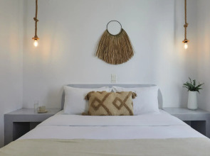 Athiri Santorini Hotel