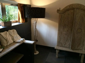 Sevenmaze Charming House