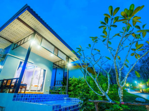 Chomphu Resort Khaolak