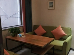 Tiange Theme Hotel (Jianzhong Branch)