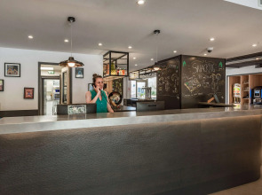 Hotel Campanile Chartres Centre - Gare - Cathedrale