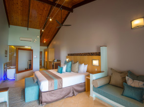 Coco de Mer Hotel and Black Parrot Suites