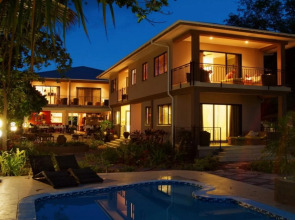 Le Repaire - Boutique Hotel & Restaurant