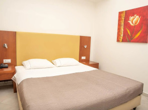 Отель Bomo Tosca Beach