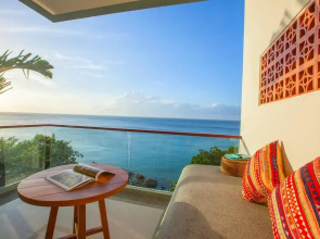 Отель Norn Talay Surin Beach Phuket