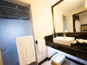 Jacaranda Indian Ocean Beach Resort