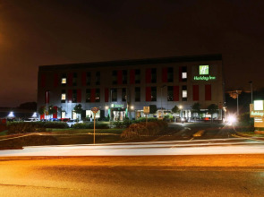 Holiday Inn London - Luton Airport by IHG