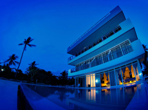 Bohol South Beach Hotel