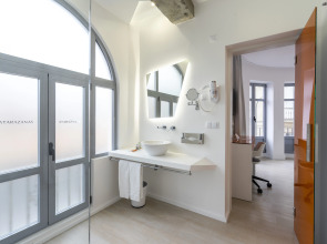 Atarazanas Málaga Boutique Hotel