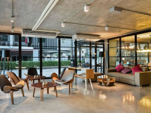 De Botan Srinakarin Hotel & Residence