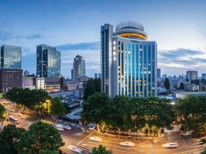 Lakeview Xuanwu Hotel