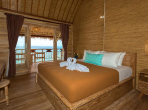 The Dewi Sun Sun Suite