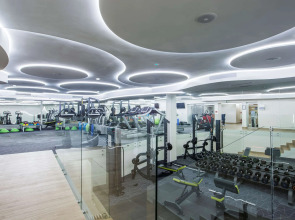 Отель Radisson Blu Sobieski