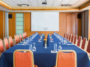 Lordos Beach Hotel & Spa