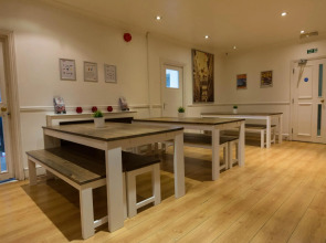 Smart Hyde Park View - Hostel