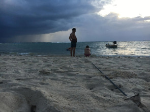 Jungle Hut Bungalows & Hotel