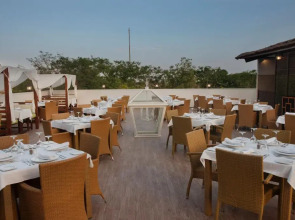 Magic Natura Animal, Waterpark & Polynesian Resort