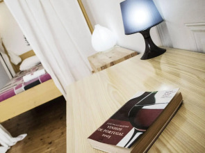 Locals Hostel & Suites