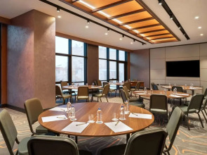 Mövenpick Hotel Istanbul Marmara Sea